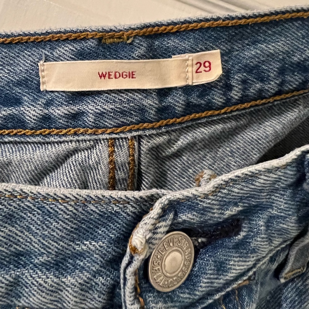 Levis Wedgie sz 29 - Picture 4 of 10